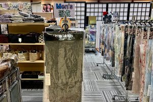 きものサロン桂丸亀店にて販売中のメンズゆかた