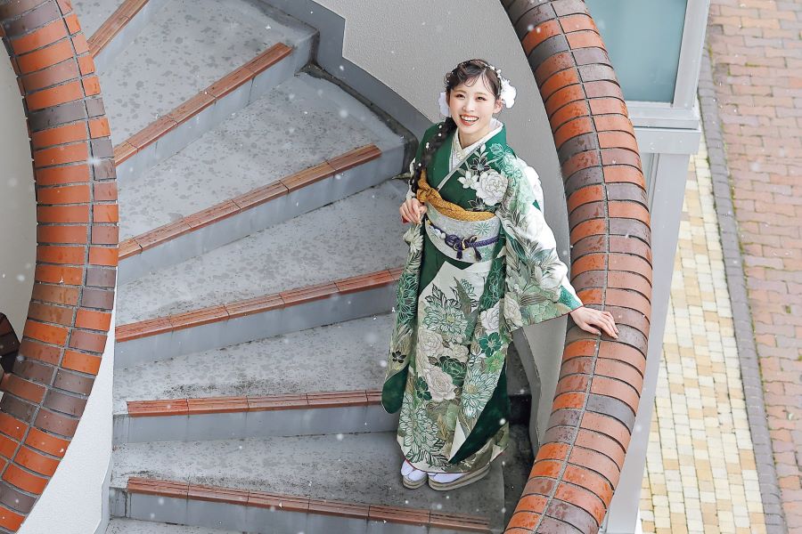 緑色の振袖コーディネート